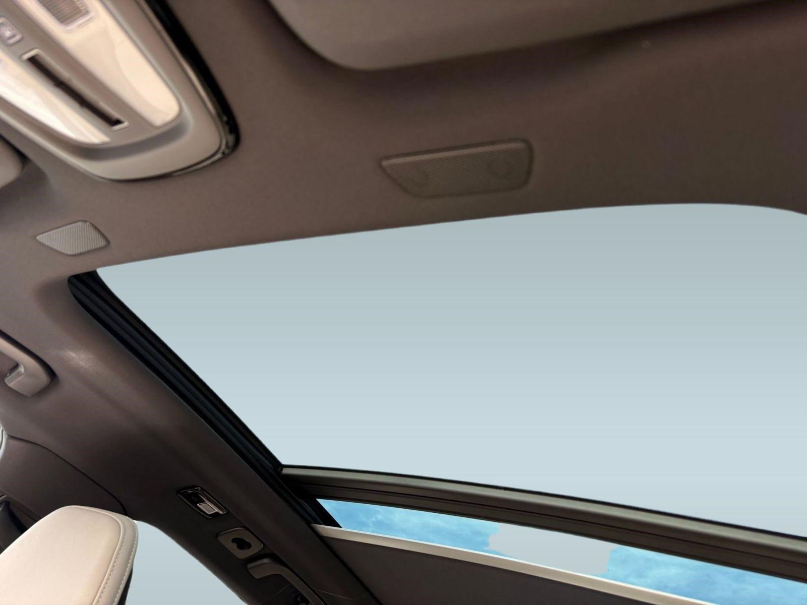 New 2026 Volvo XC60 T8 Core w/ Climate Package image 14