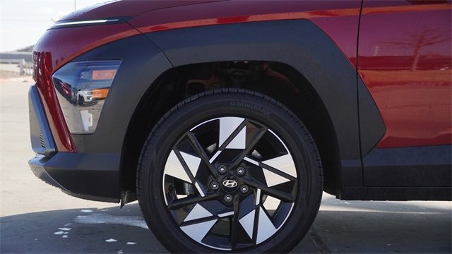 Used 2024 Hyundai Kona SEL image 5