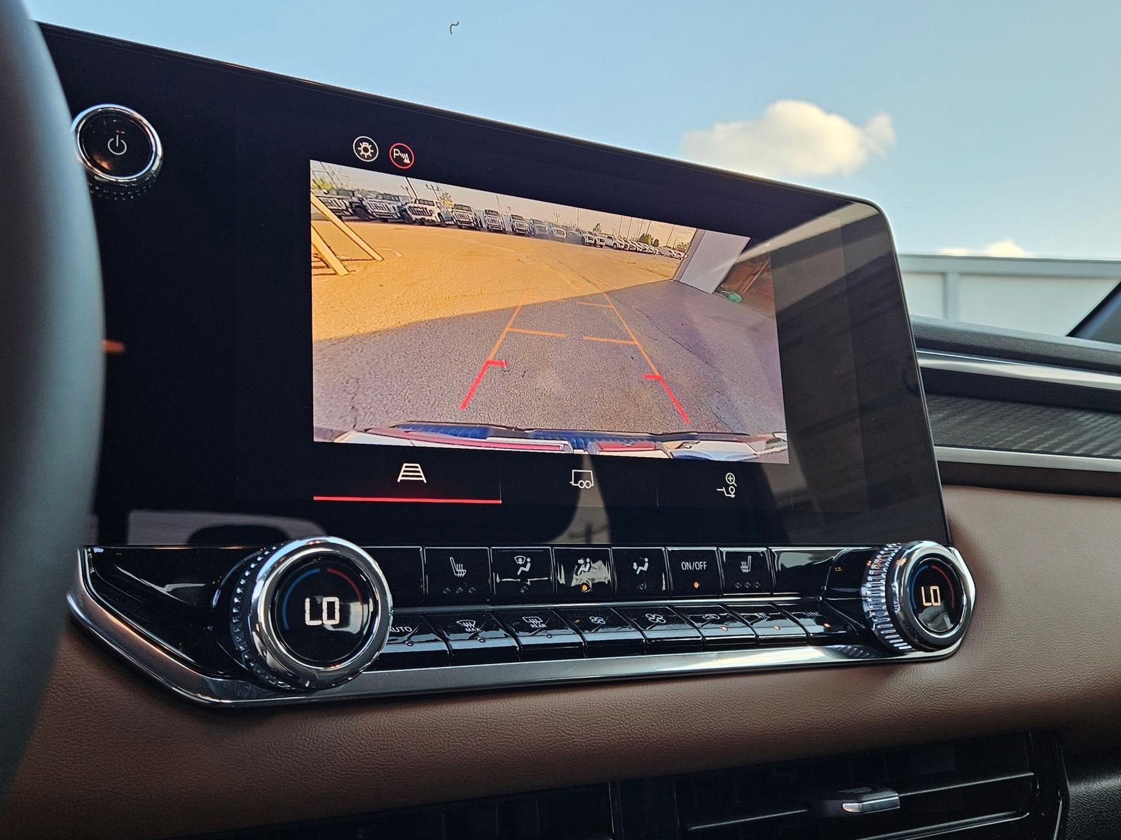 New 2026 GMC Canyon AT4 AWD/4WD image 17