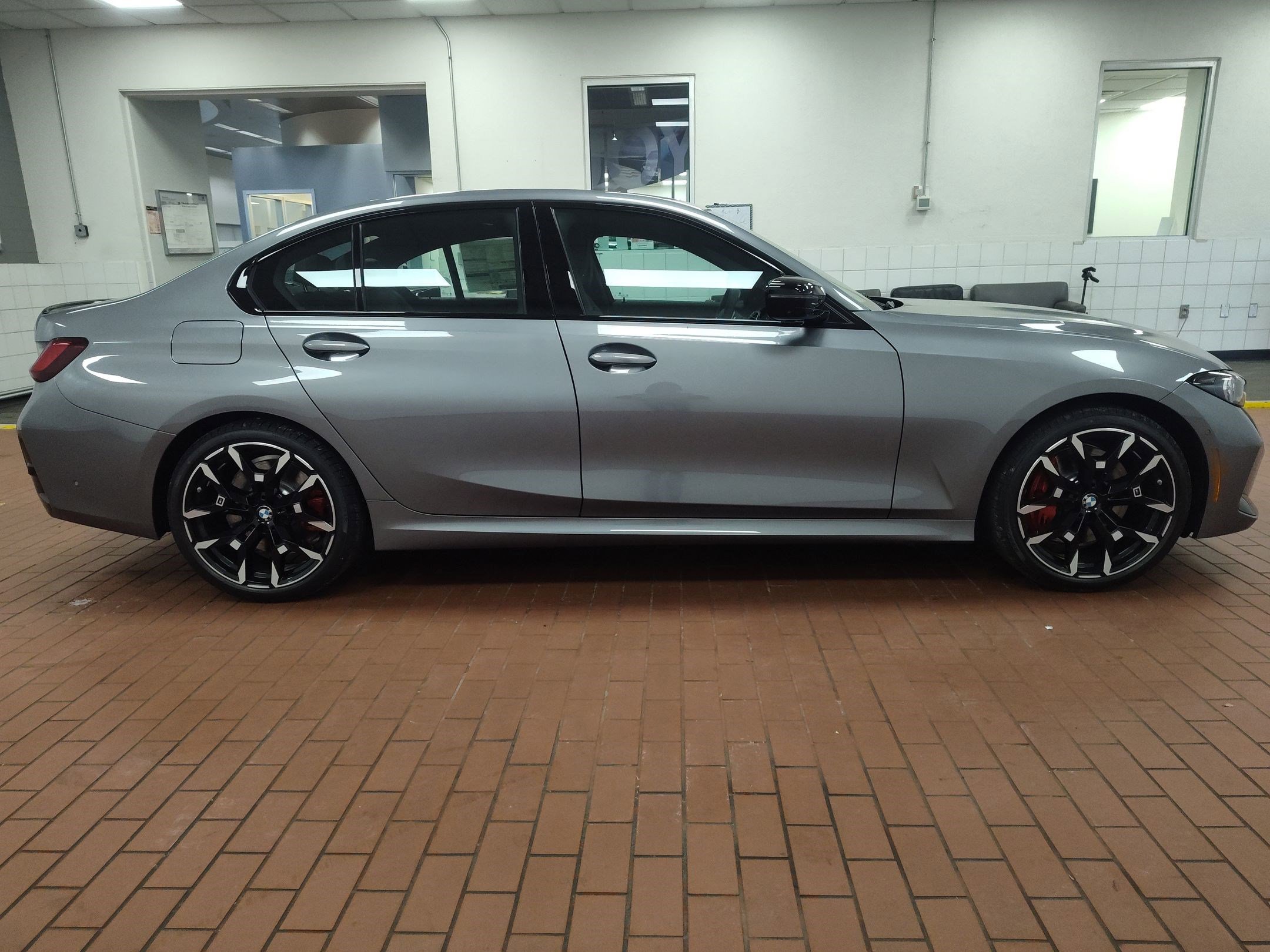 New 2026 BMW 330i xDrive Sedan w/ M Sport Package image 6