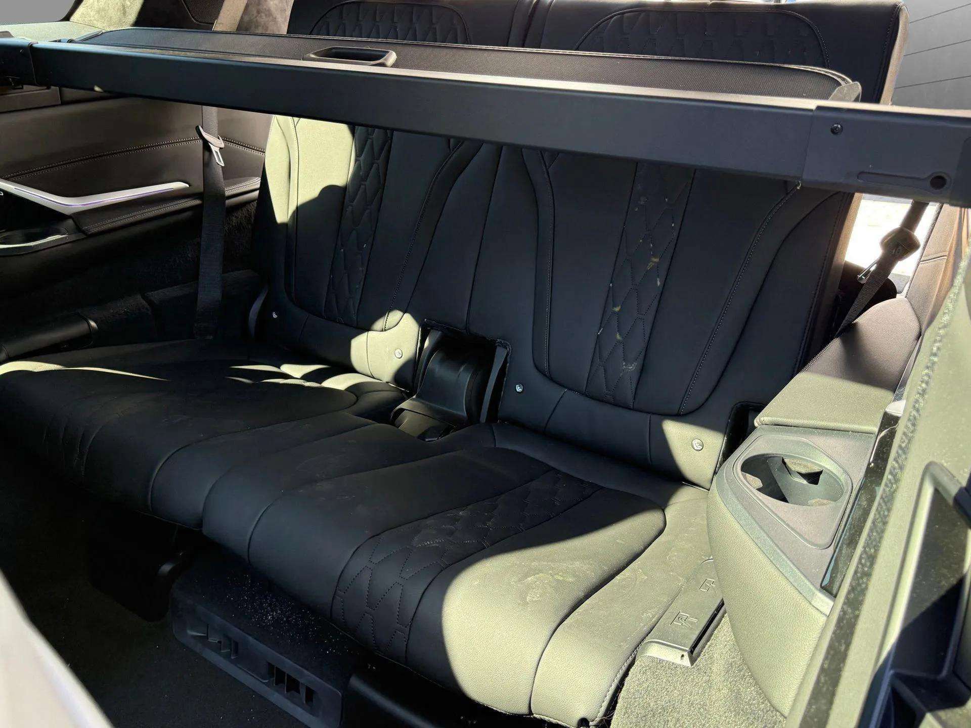 Used 2022 BMW X7 M50i image 17