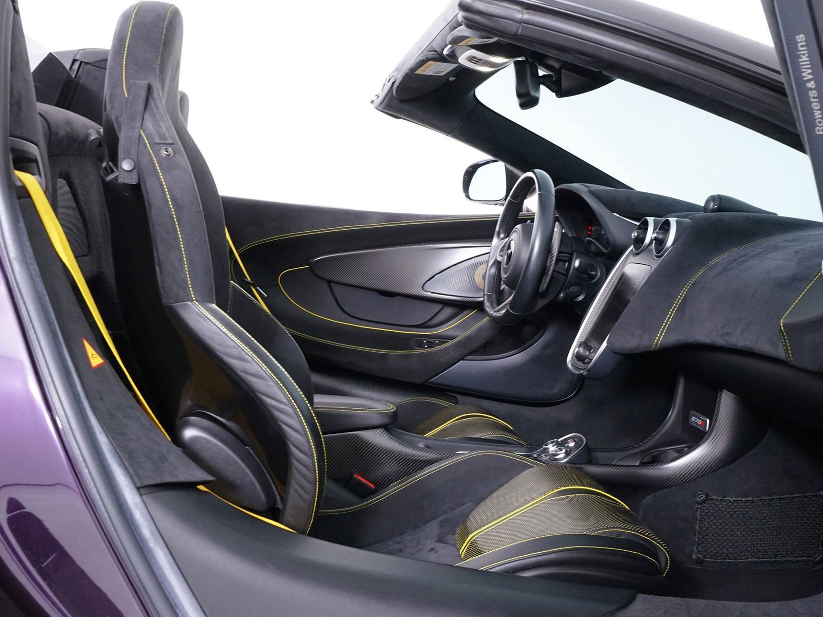Used 2019 McLaren 570S Spider RWD image 5