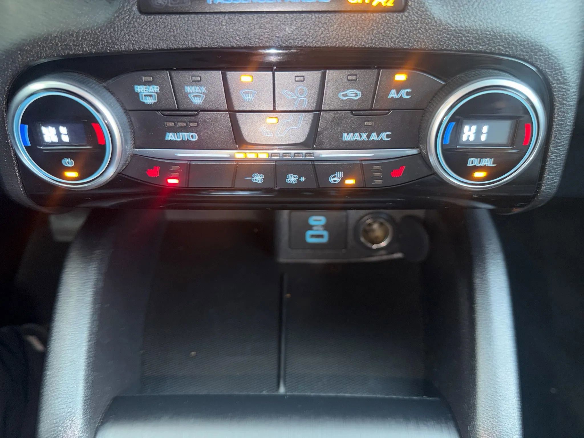 Used 2021 Ford Escape SEL image 19