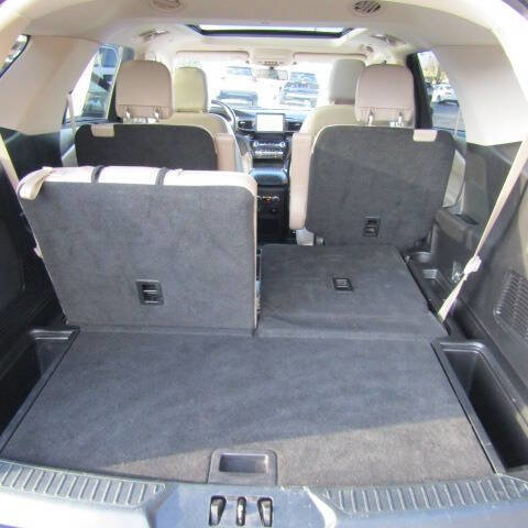 Used 2021 Ford Explorer Limited w/ Hybrid Equipment Group 310A image 12