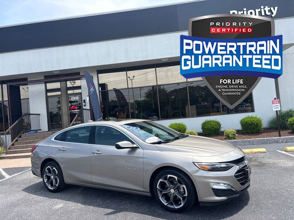 Used 2024 Chevrolet Malibu LT FWD image 1