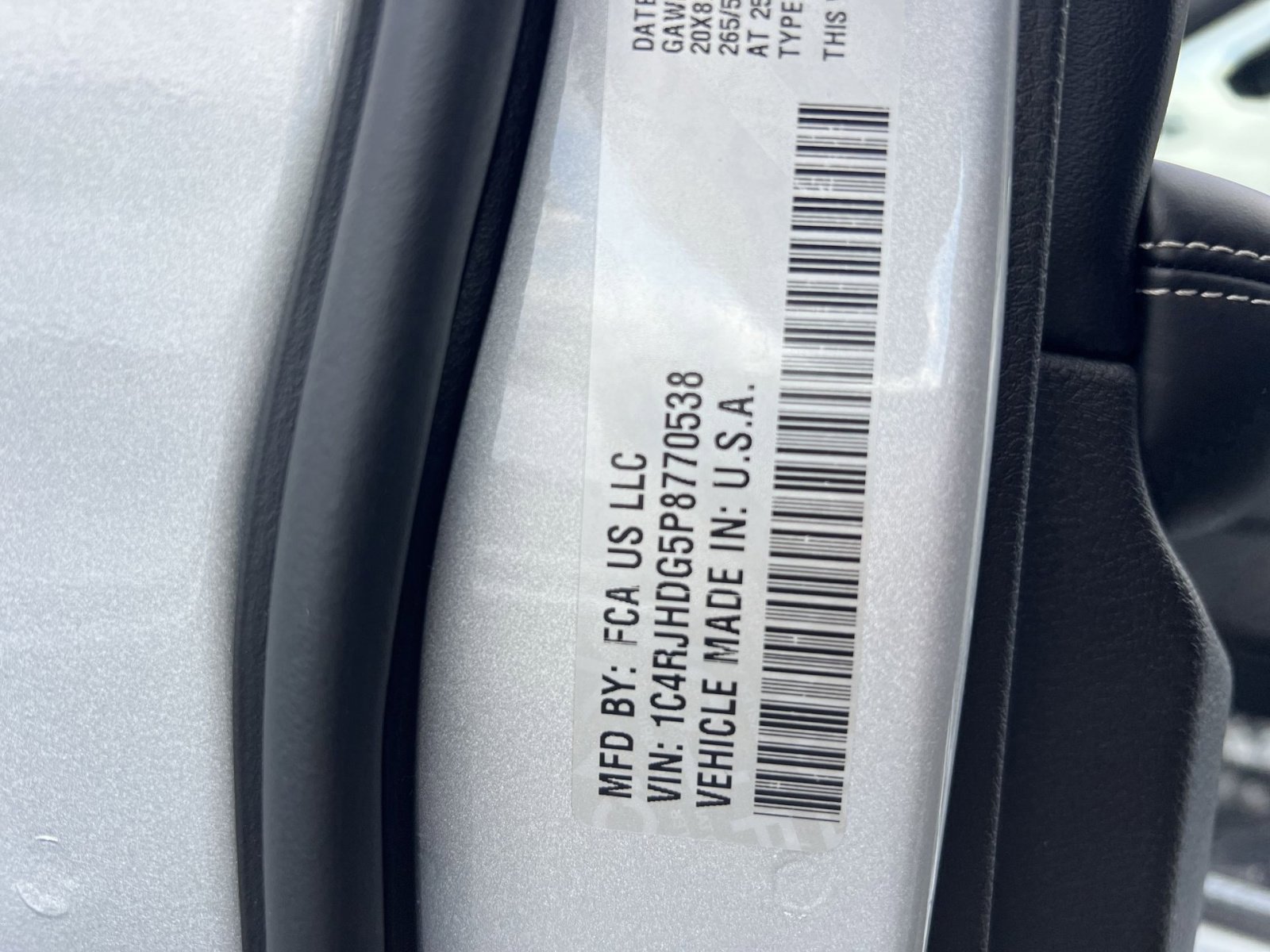 Used 2023 Jeep Grand Cherokee Overland w/ Adv Protech Group III image 29