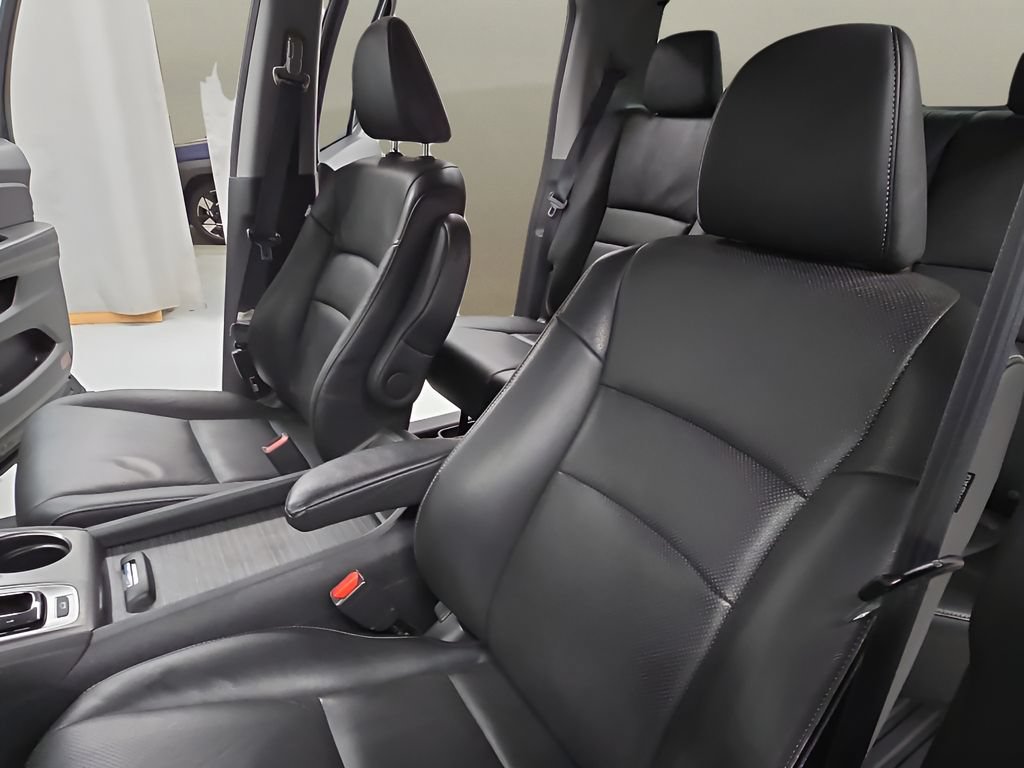 Used 2017 Honda Ridgeline RTL-T image 12