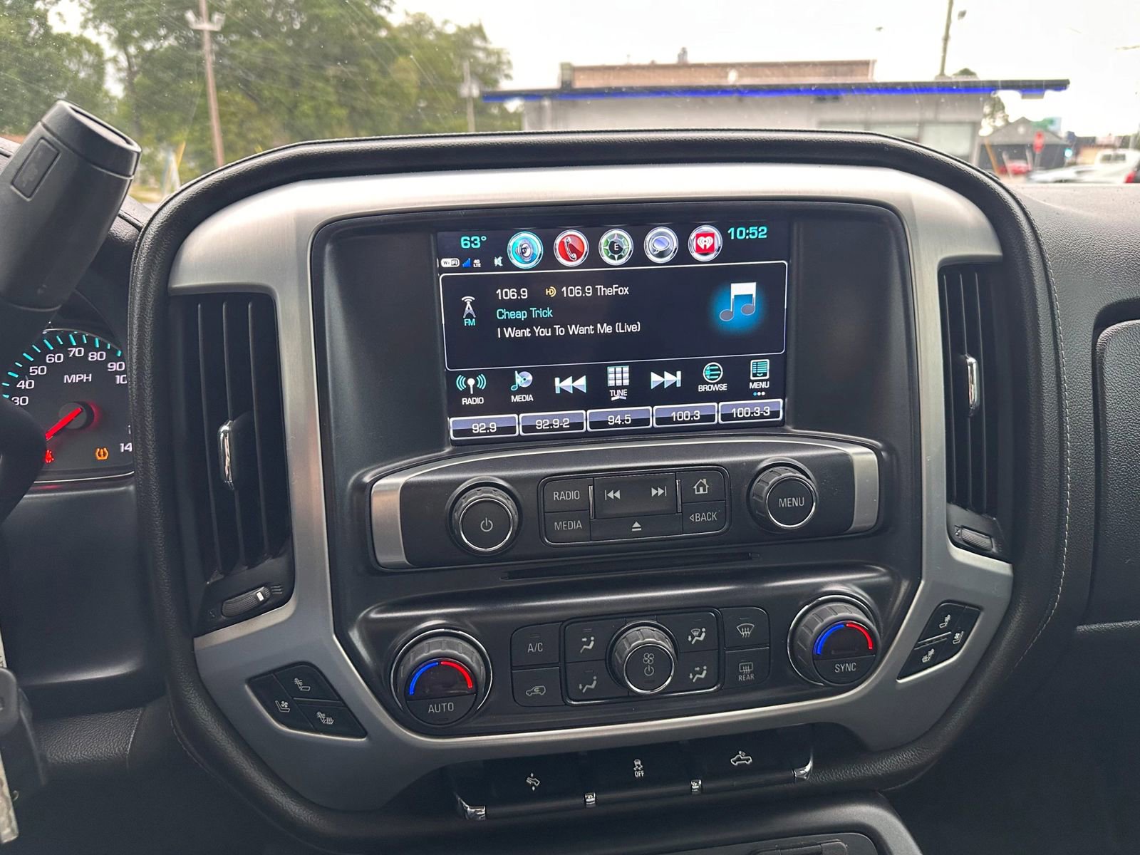 Used 2018 GMC Sierra 1500 SLT w/ Texas SLT Premium Package AWD/4WD image 18