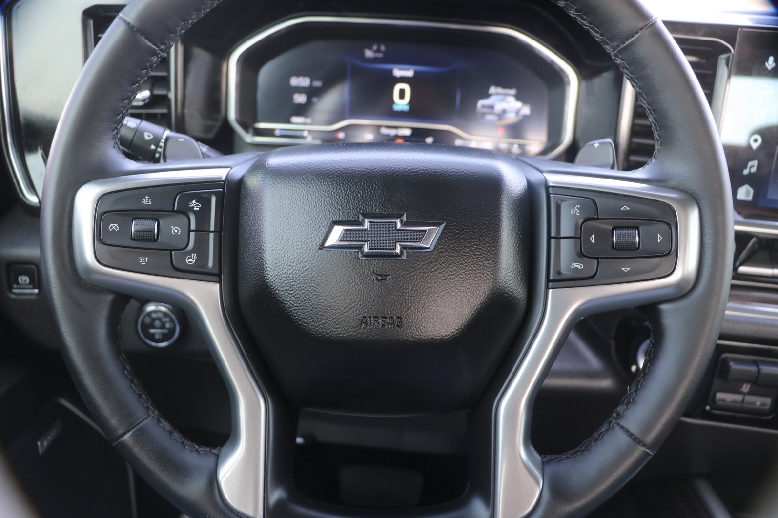 Used 2024 Chevrolet Silverado 1500 LT Trail Boss w/ Convenience Package II image 17