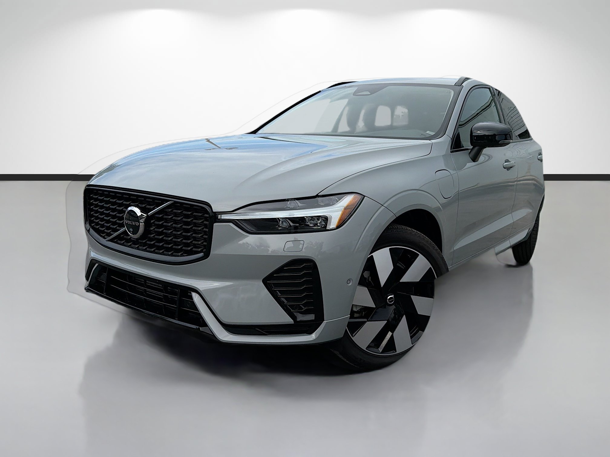 Used 2024 Volvo XC60 T8 Plus w/ Protection Package Premier
