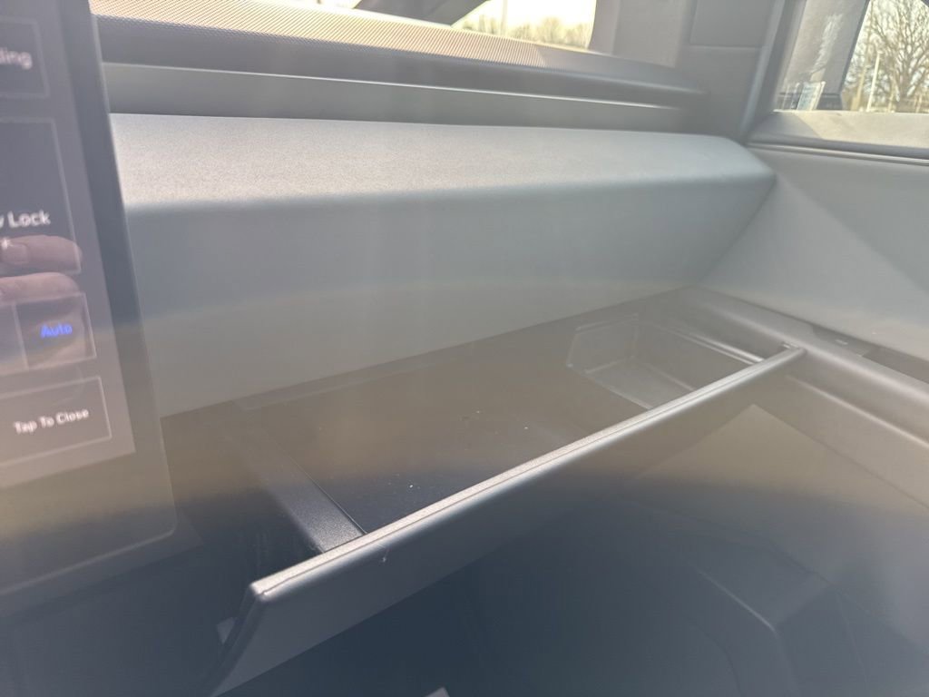 Used 2025 Tesla Cybertruck AWD Crew Cab image 17