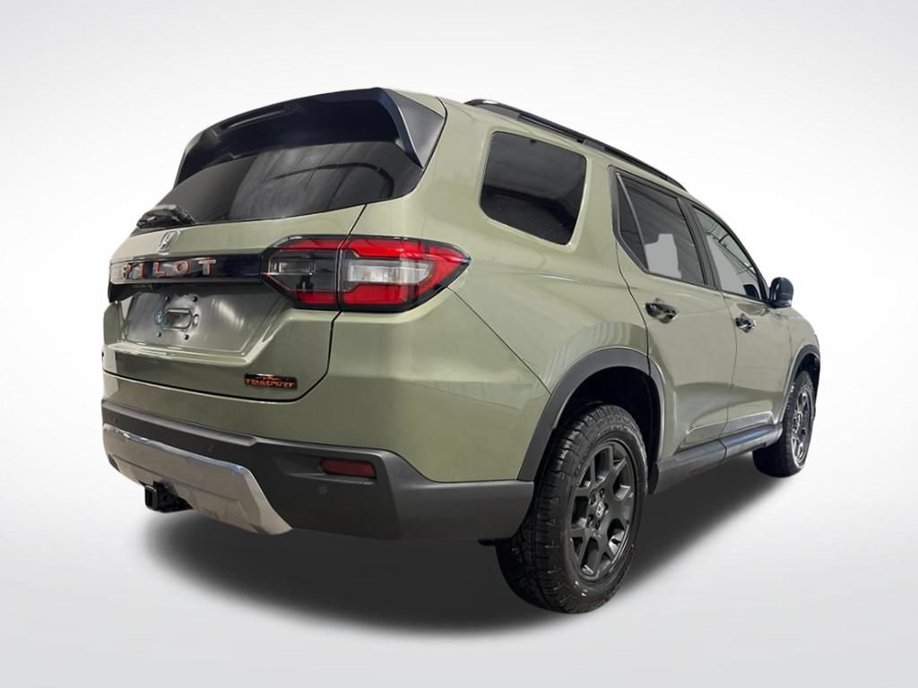Certified 2026 Honda Pilot TrailSport image 8