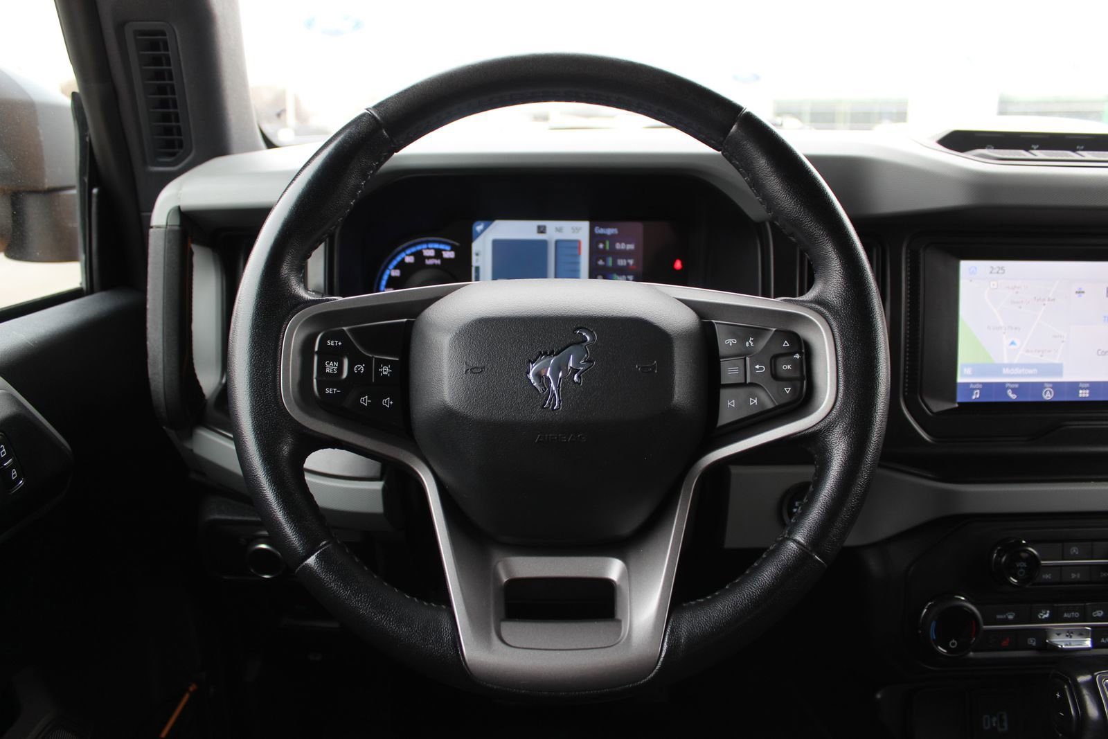 Used 2021 Ford Bronco Badlands image 15