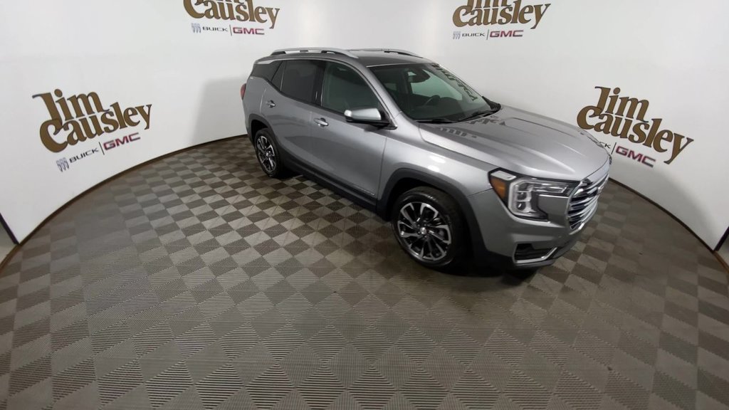Certified 2023 GMC Terrain SLT AWD/4WD image 2