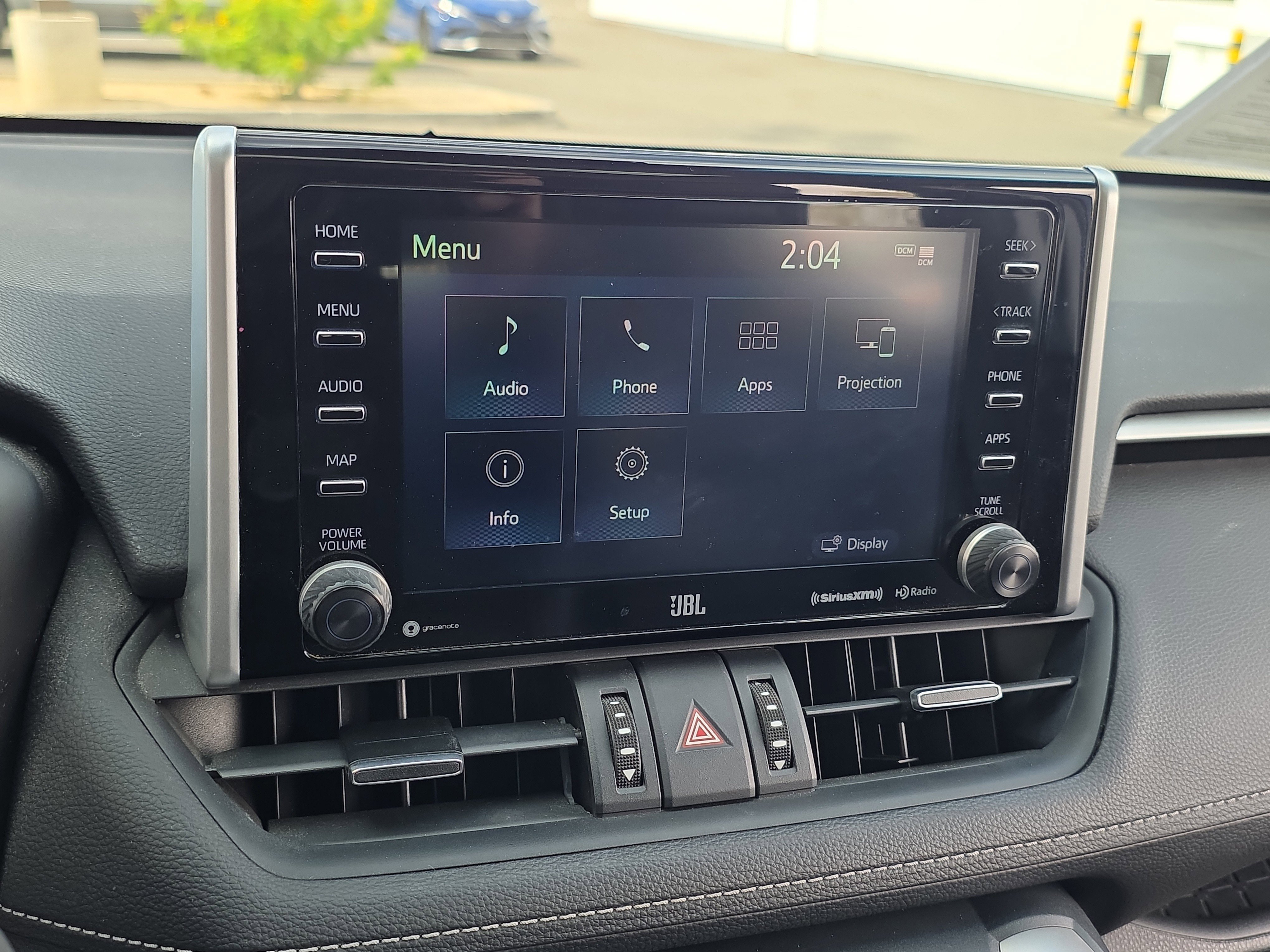 Used 2020 Toyota RAV4 XLE Premium image 21