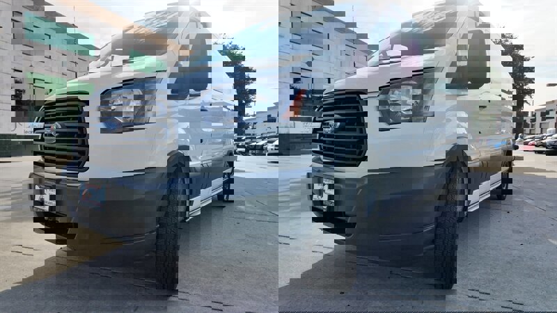 Used 2017 Ford Transit 350 XL