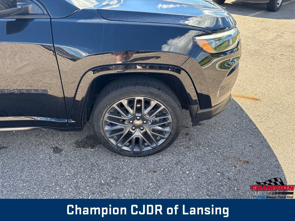Used 2022 Jeep Compass High Altitude AWD/4WD image 36