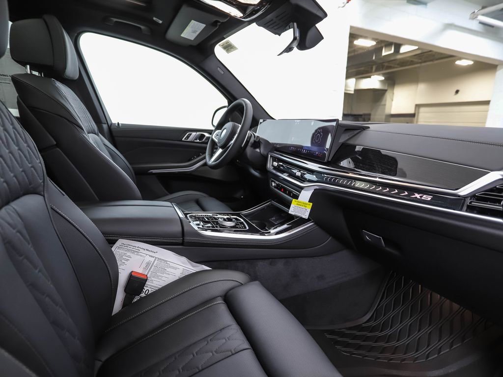 New 2026 BMW X5 xDrive50e w/ Executive Package image 30