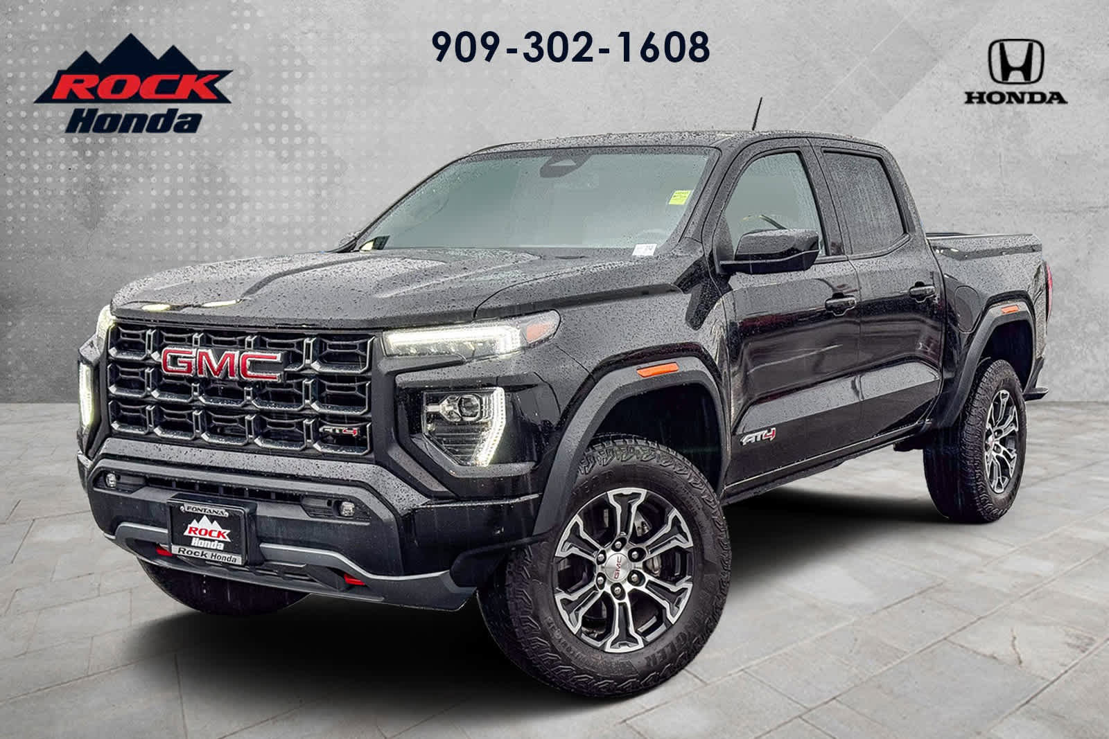 Used 2023 GMC Canyon AT4 image 1