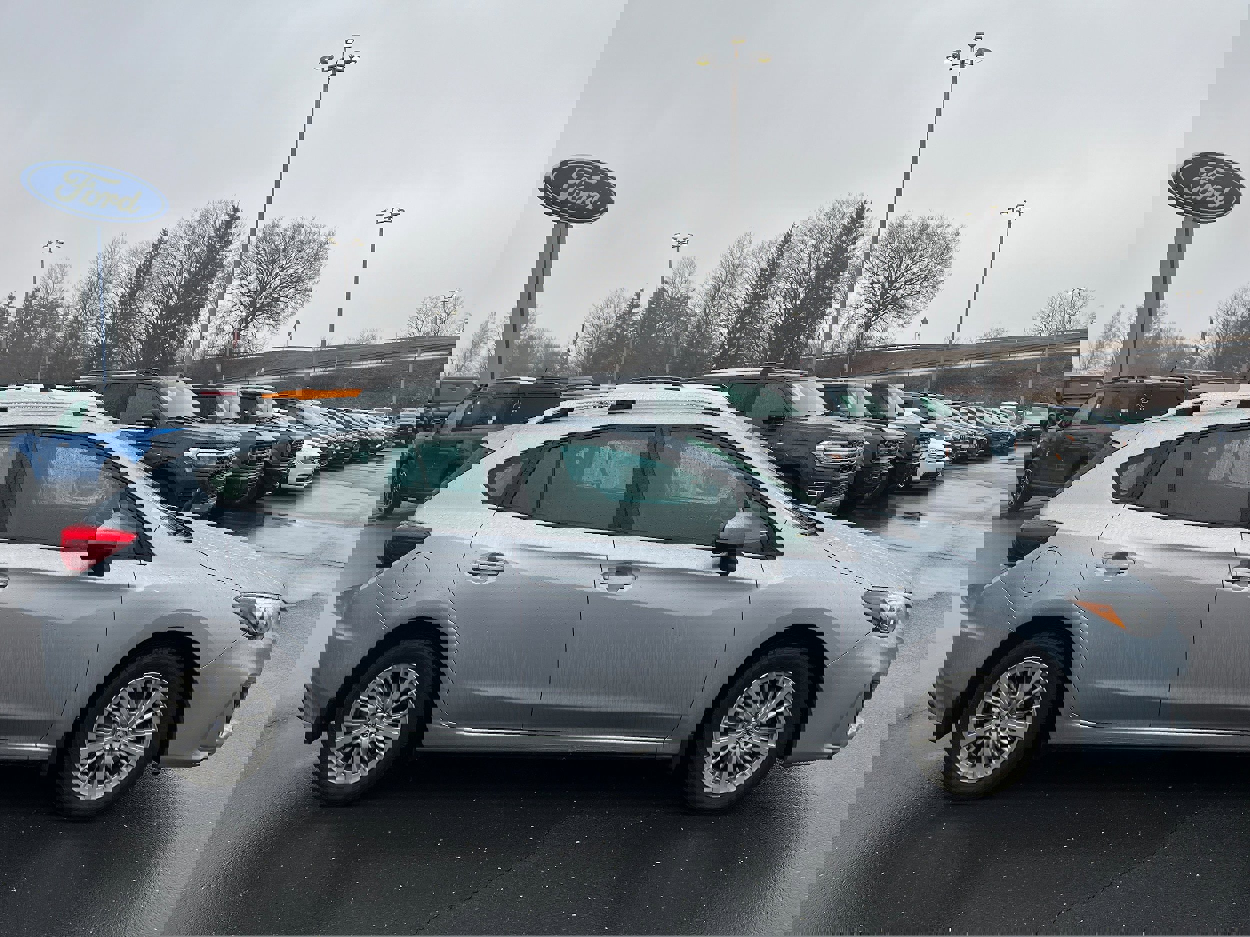 Used 2018 Subaru Impreza 2.0i Premium image 4