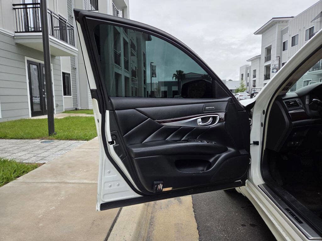 Used 2015 INFINITI Q70 3.7 RWD image 38
