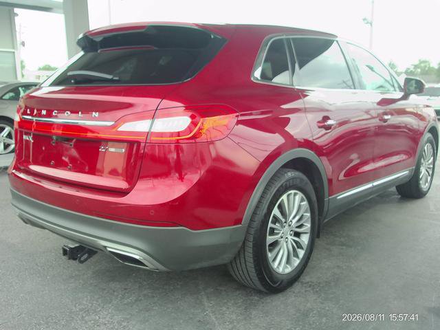 Used 2016 Lincoln MKX Select w/ Select Plus Package FWD image 3