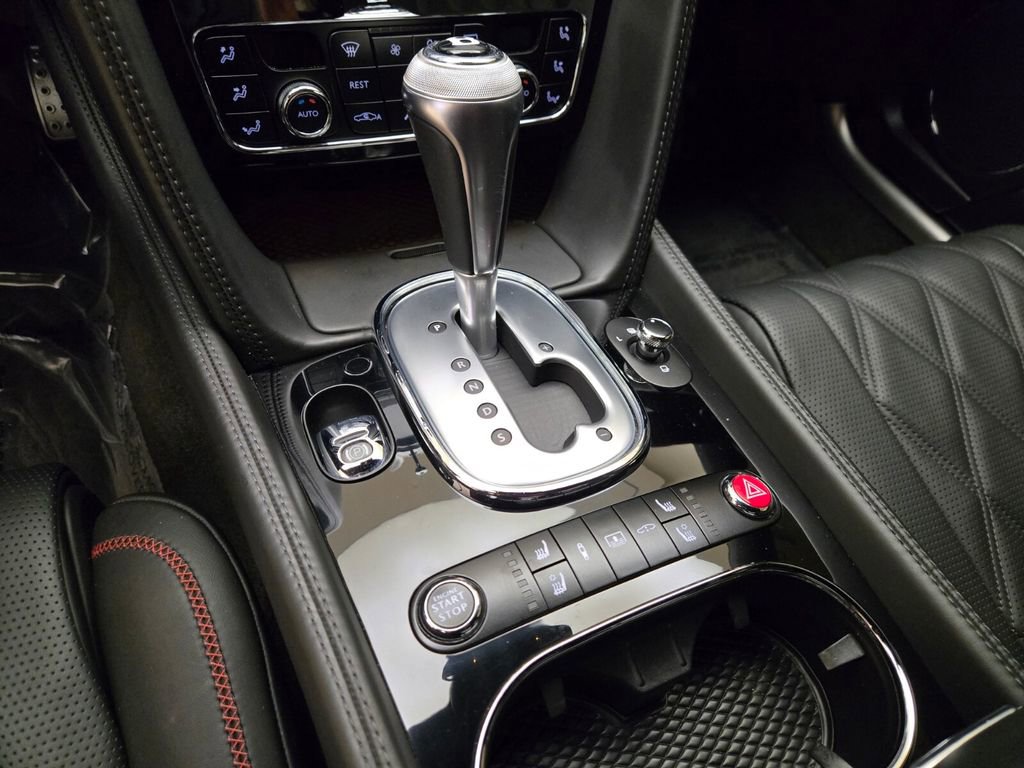 Used 2015 Bentley Flying Spur V8 image 38