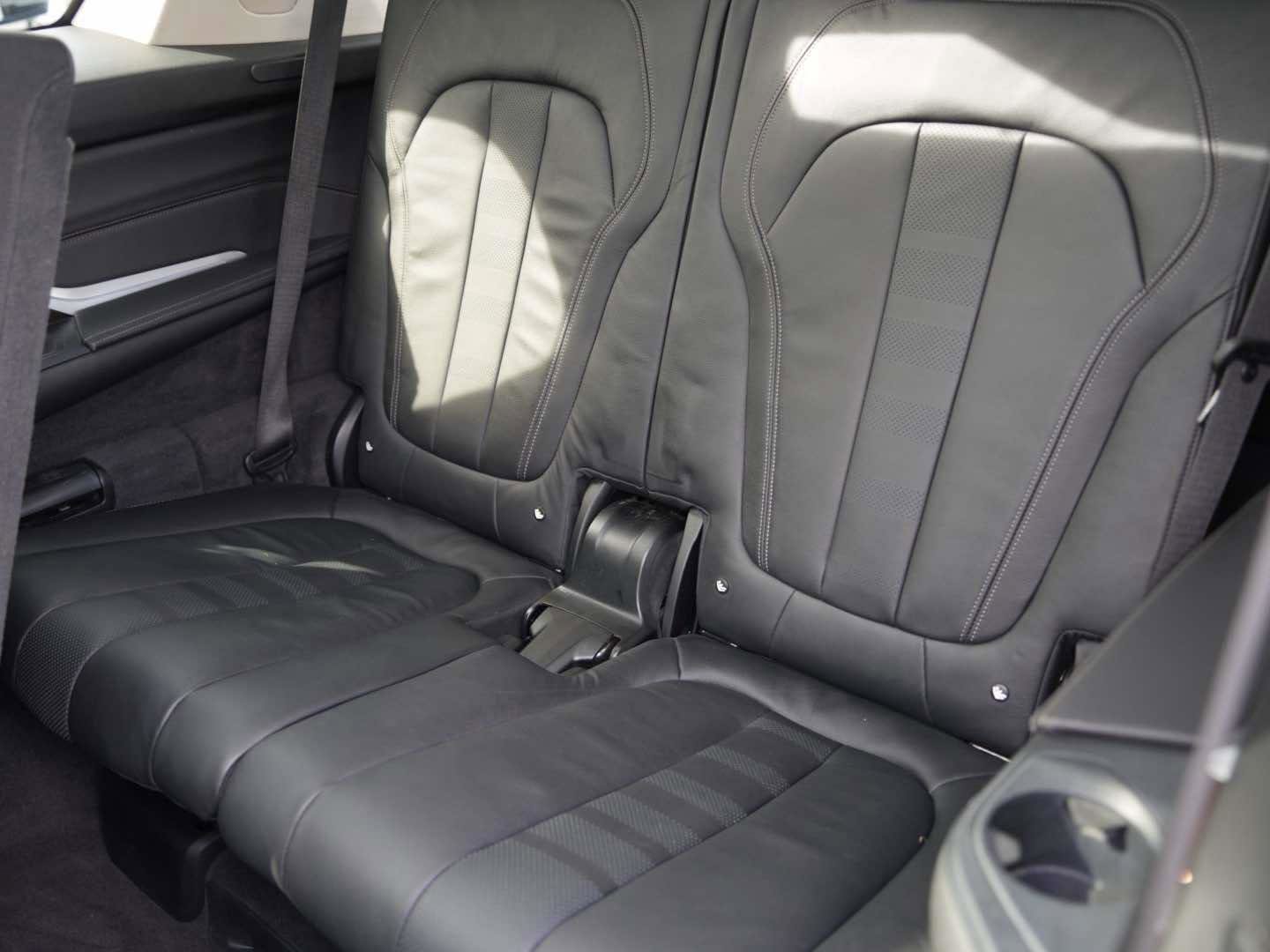 Used 2019 BMW X7 xDrive40i w/ Premium Package image 12