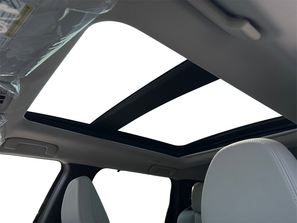 New 2025 Mitsubishi Outlander SEL image 5
