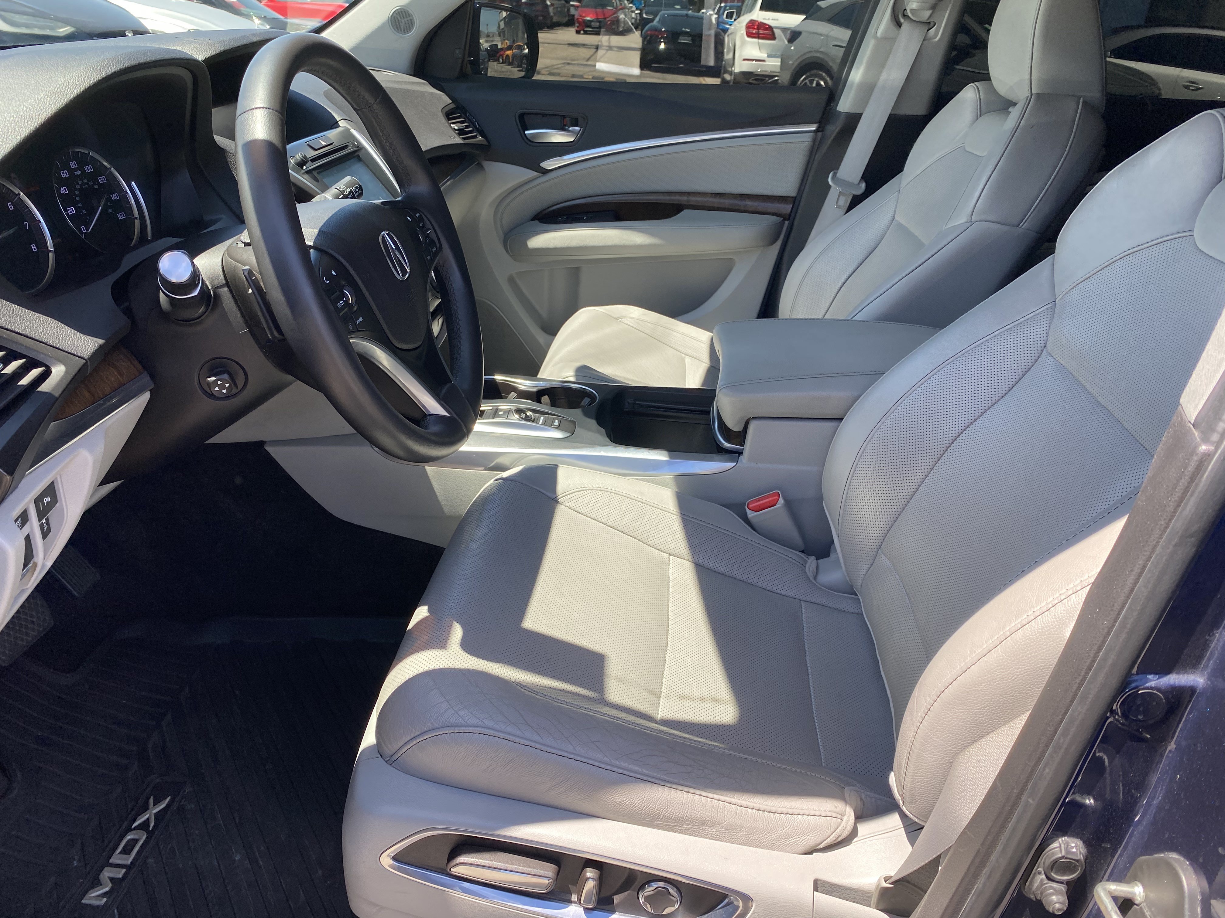 Used 2019 Acura MDX w/ Tech & Entertainment Packag FWD image 13