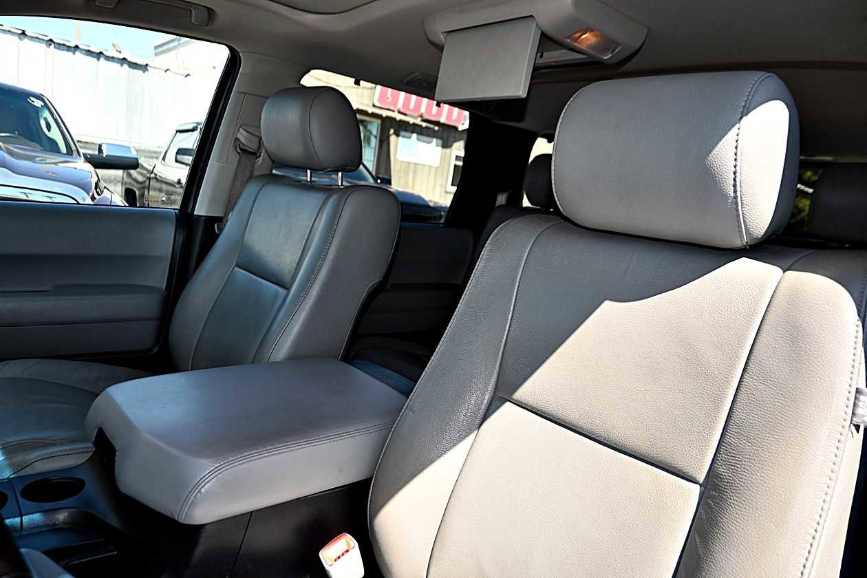 Used 2012 Toyota Sequoia Limited image 22