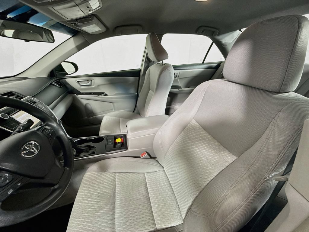 Certified 2017 Toyota Camry LE FWD image 19