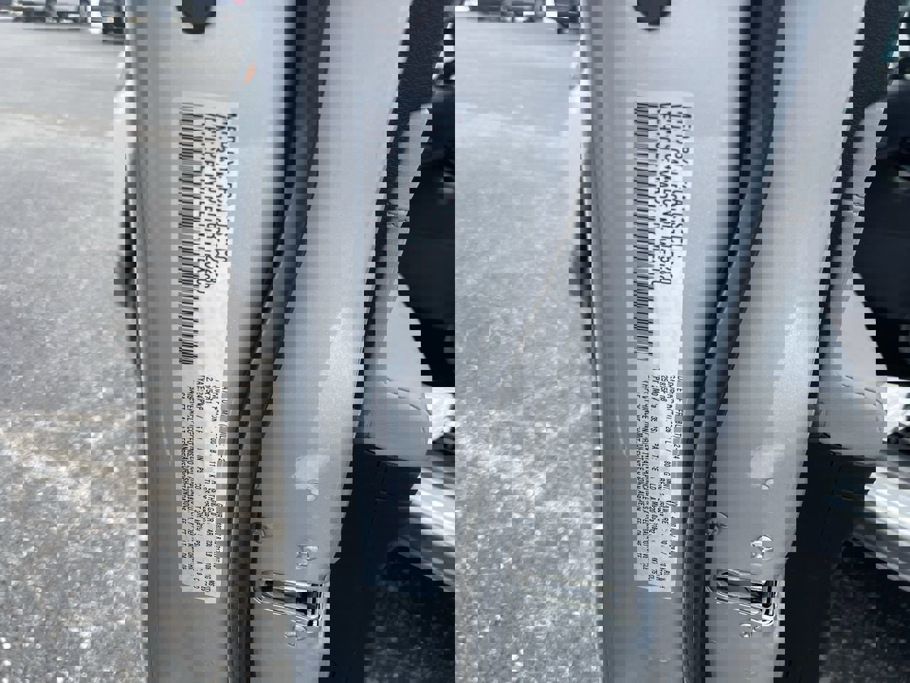 Used 2024 Jeep Compass Limited image 33