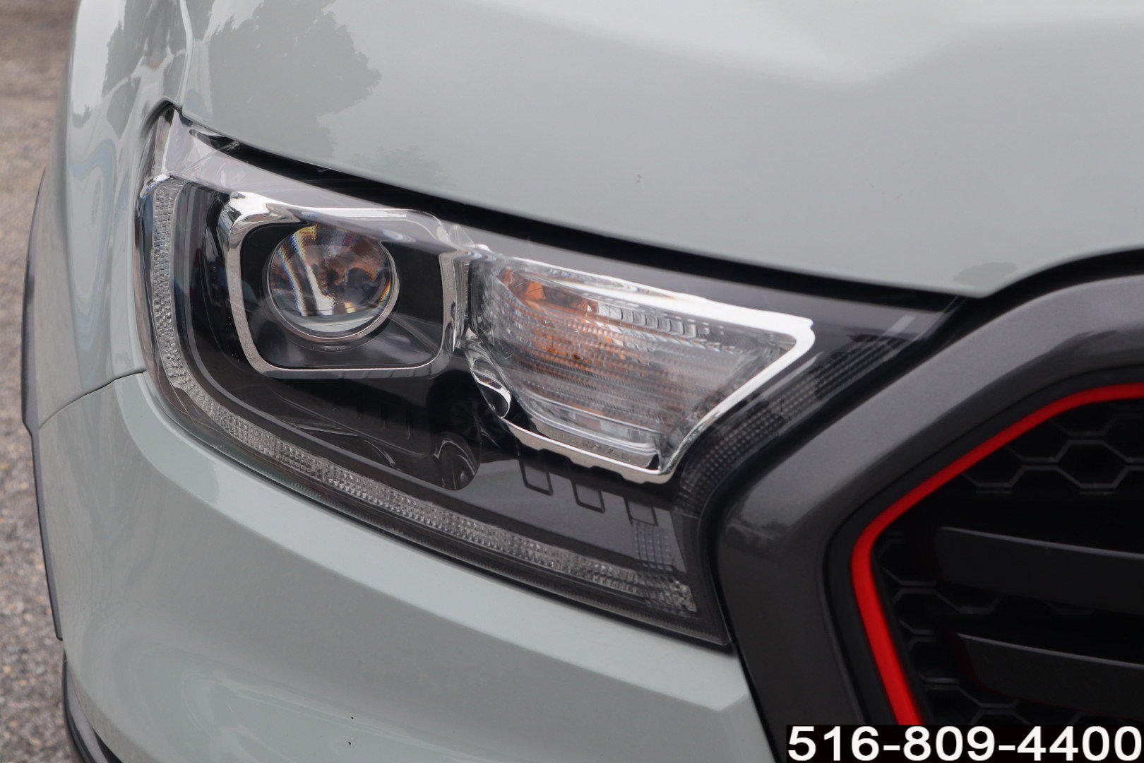 Used 2023 Ford Ranger Lariat w/ Tremor Off-Road Package AWD/4WD image 12