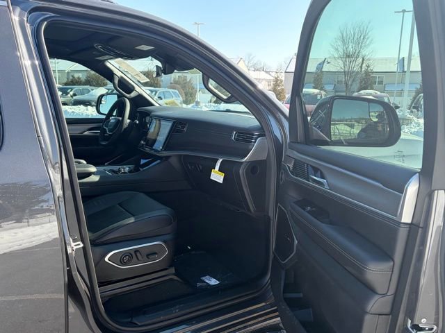 New 2026 Jeep Grand Wagoneer 4WD w/ Premium Group I image 27