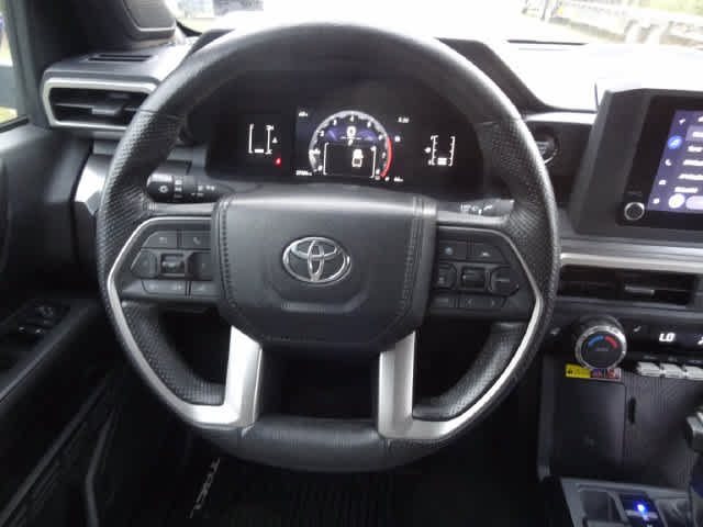 Used 2024 Toyota Tacoma SR5 AWD/4WD image 11