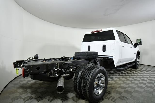 New 2026 Chevrolet Silverado 3500 LT w/ Convenience Package image 11