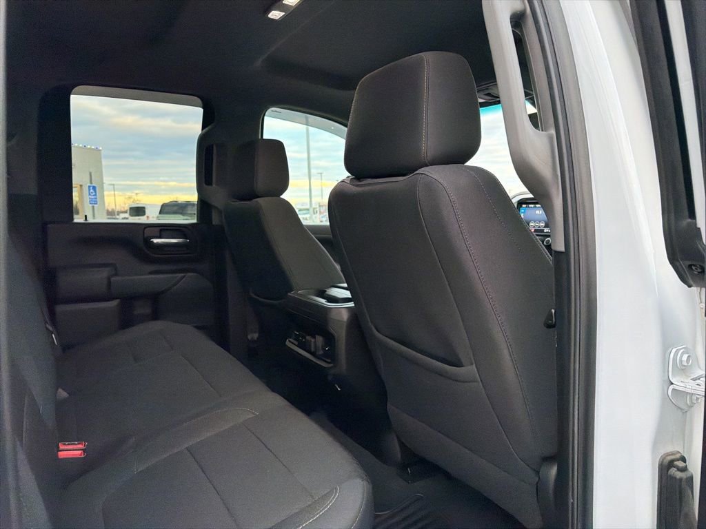 Used 2022 Chevrolet Silverado 2500 LT w/ Convenience Package image 18