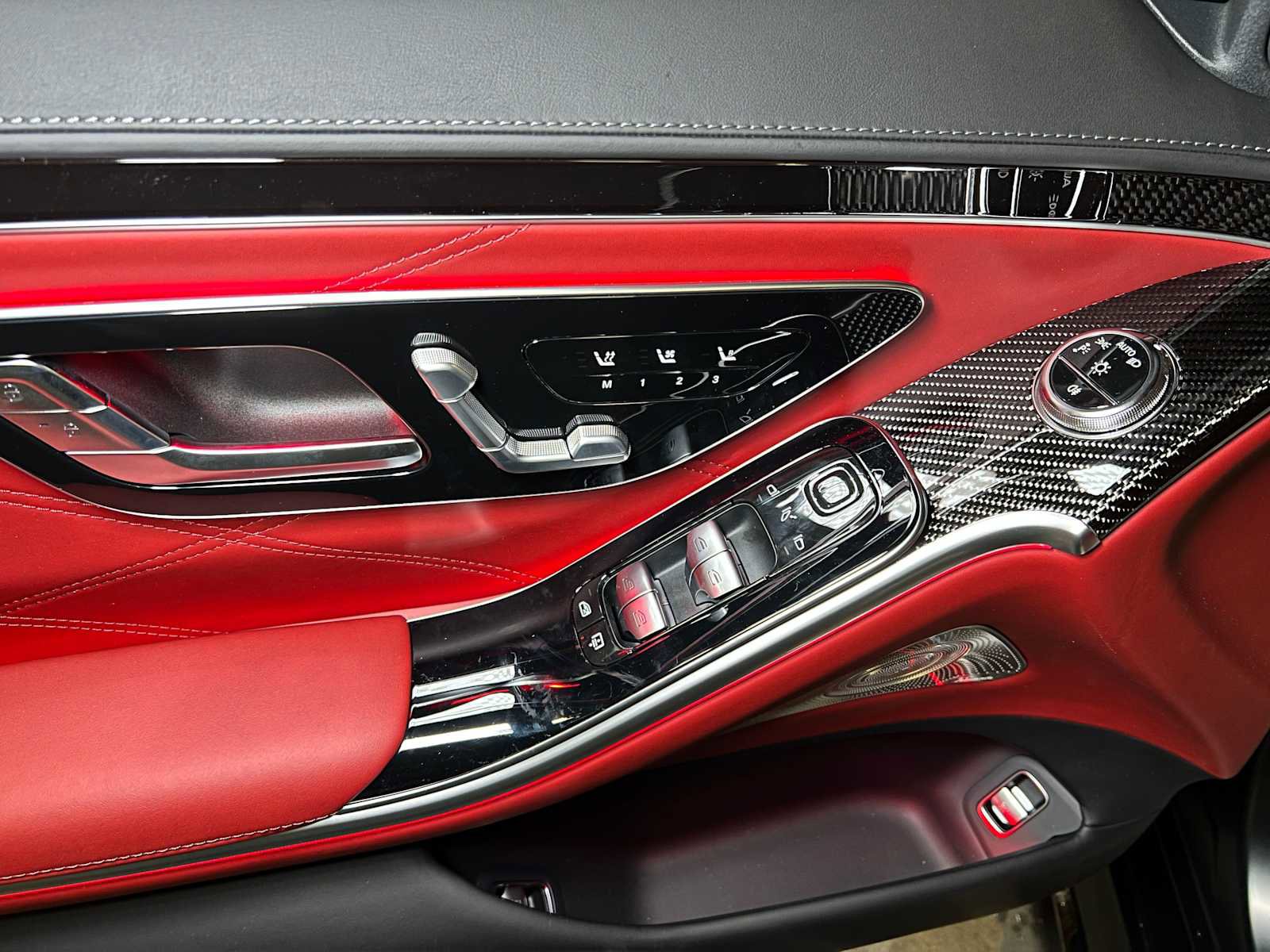 New 2026 Mercedes-Benz S 63 AMG S image 30