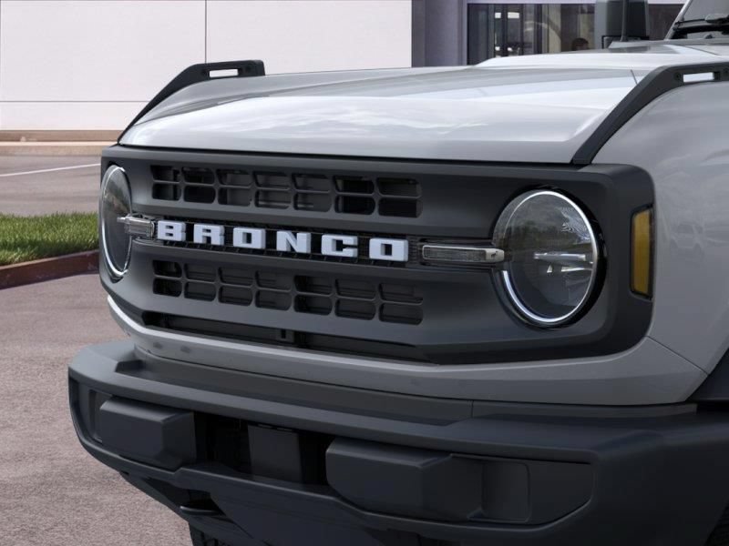 New 2026 Ford Bronco 4-Door AWD/4WD image 19