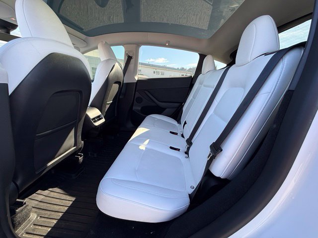 Used 2023 Tesla Model Y Performance AWD/4WD image 13