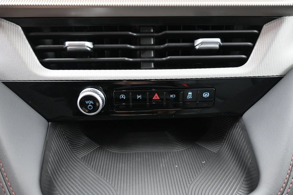New 2026 Ford Explorer Active w/ Active Comfort Package AWD/4WD image 15