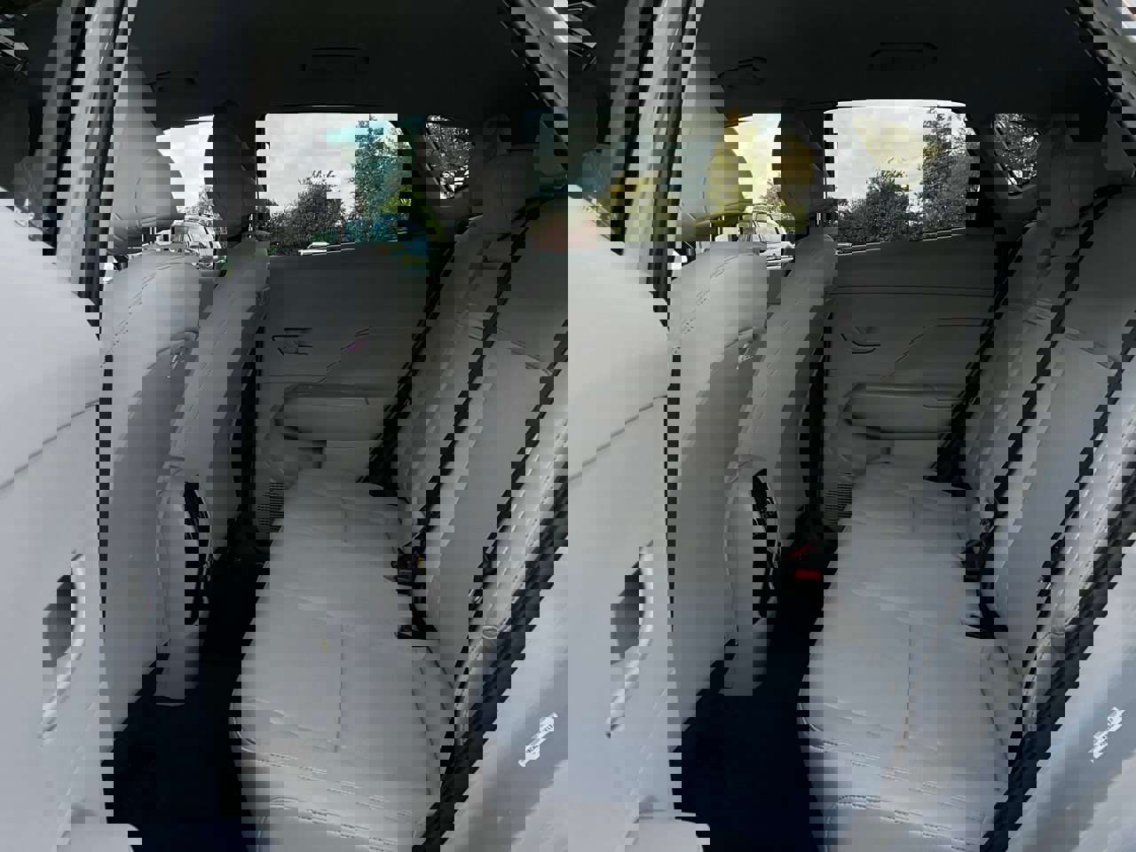 Used 2025 Hyundai Kona SEL image 12