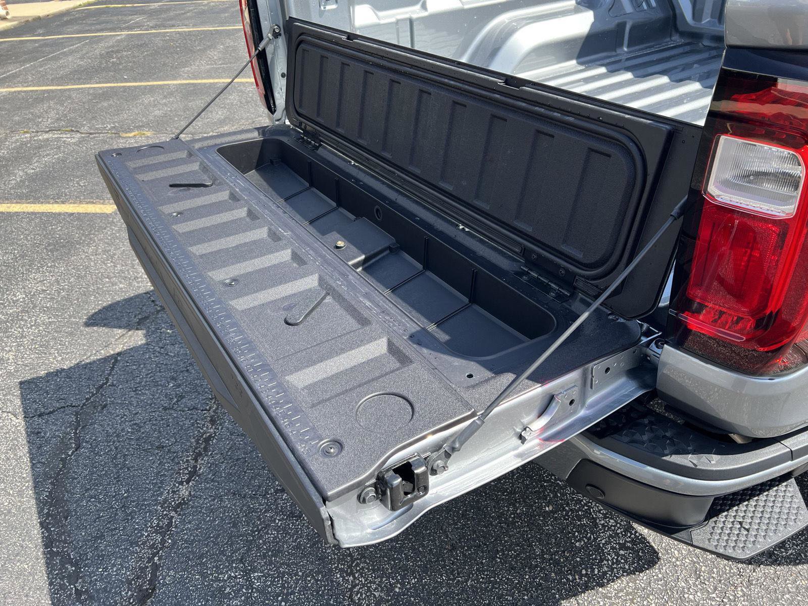 New 2026 GMC Canyon AT4 image 39