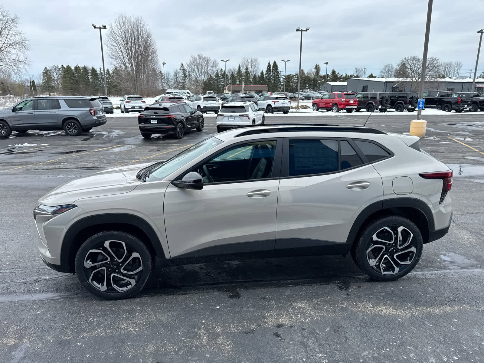 New 2026 Chevrolet Trax RS FWD image 10