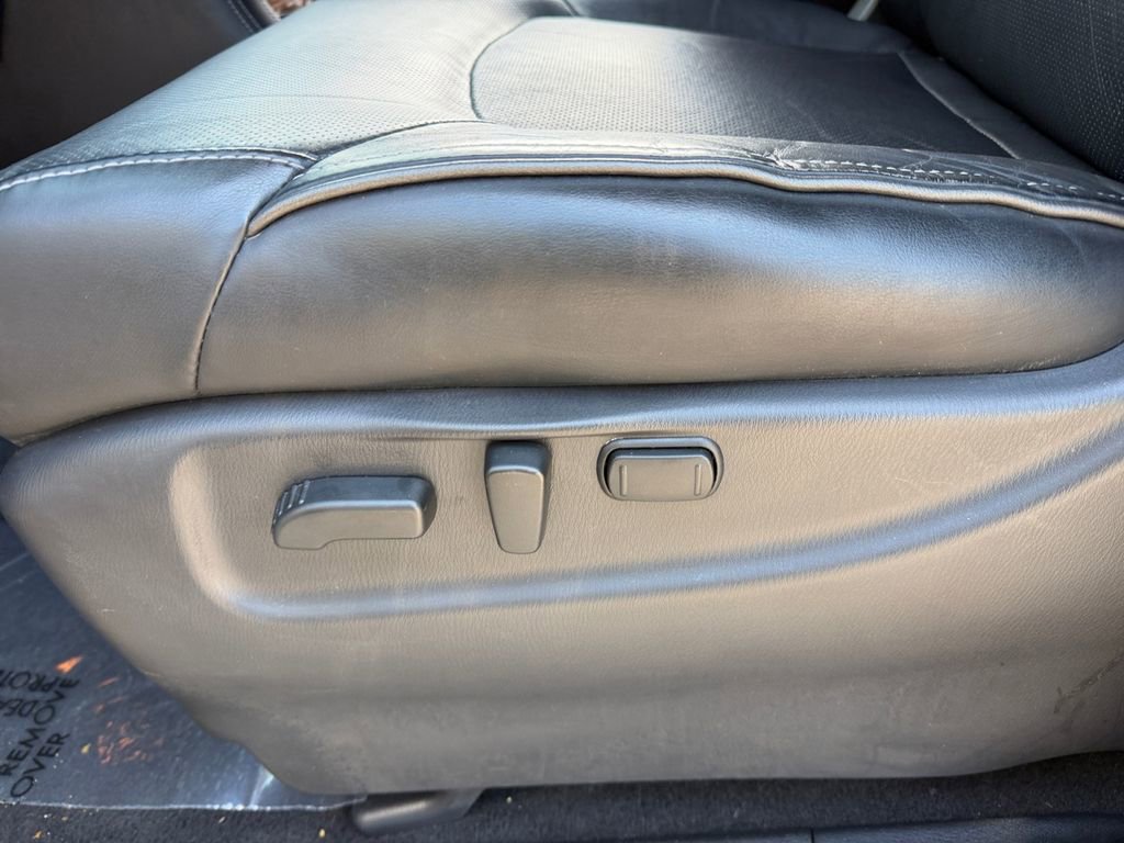 Used 2018 INFINITI QX80 4WD w/ Driver Assistance Package image 17