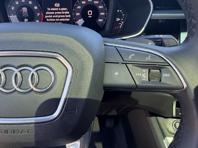 Used 2023 Audi Q3 2.0T Premium w/ Convenience Package AWD/4WD image 24