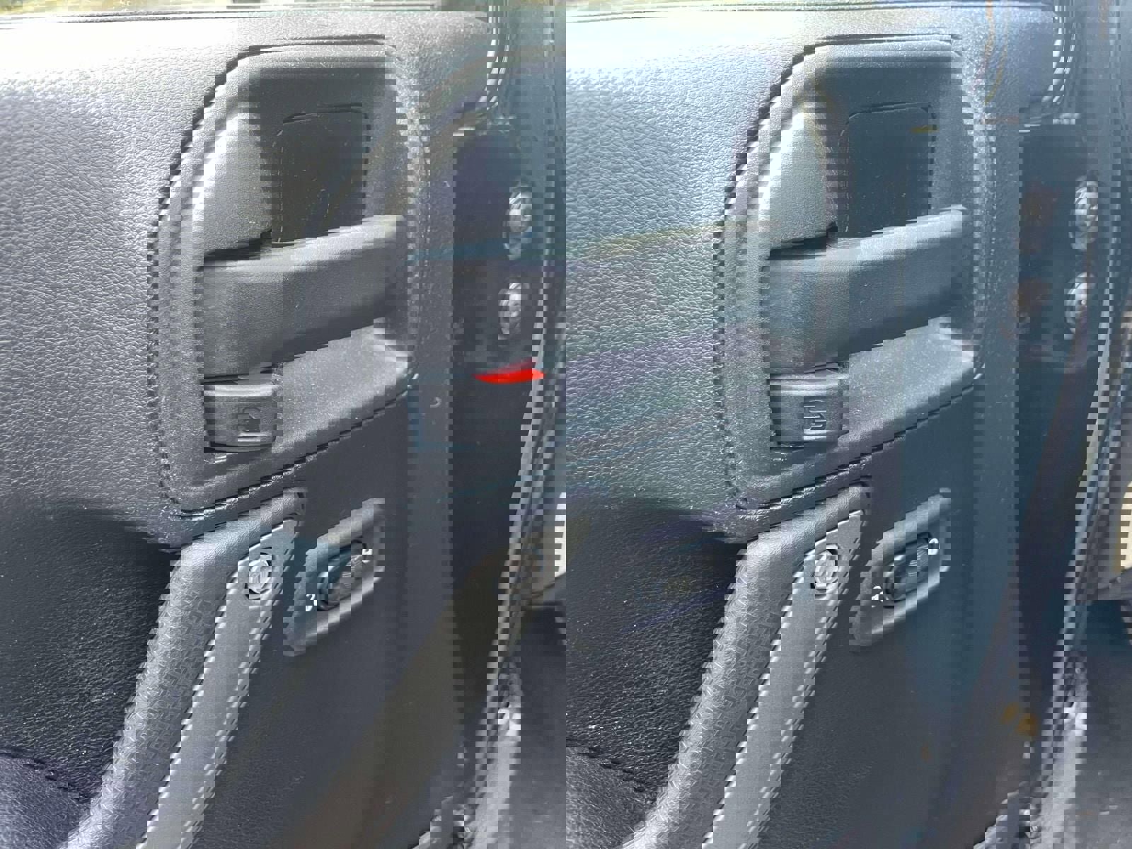 Used 2017 Jeep Wrangler Unlimited Sport w/ Quick Order Package 24S AWD/4WD image 16