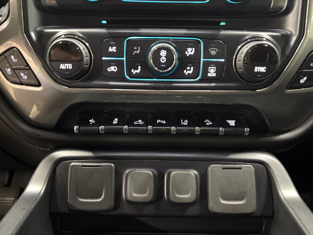 Used 2019 Chevrolet Silverado 2500 LTZ w/ Duramax Plus Package AWD/4WD image 36