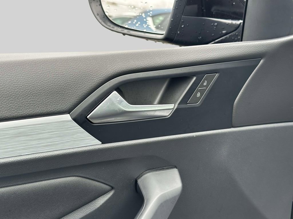 Used 2025 Volkswagen Jetta Sport image 14